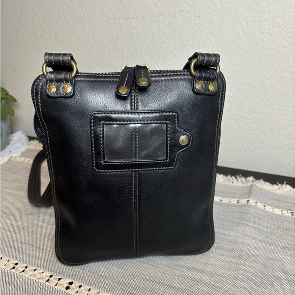 Fossil Vintage Black Explorer Crossbody - Picture 7 of 12